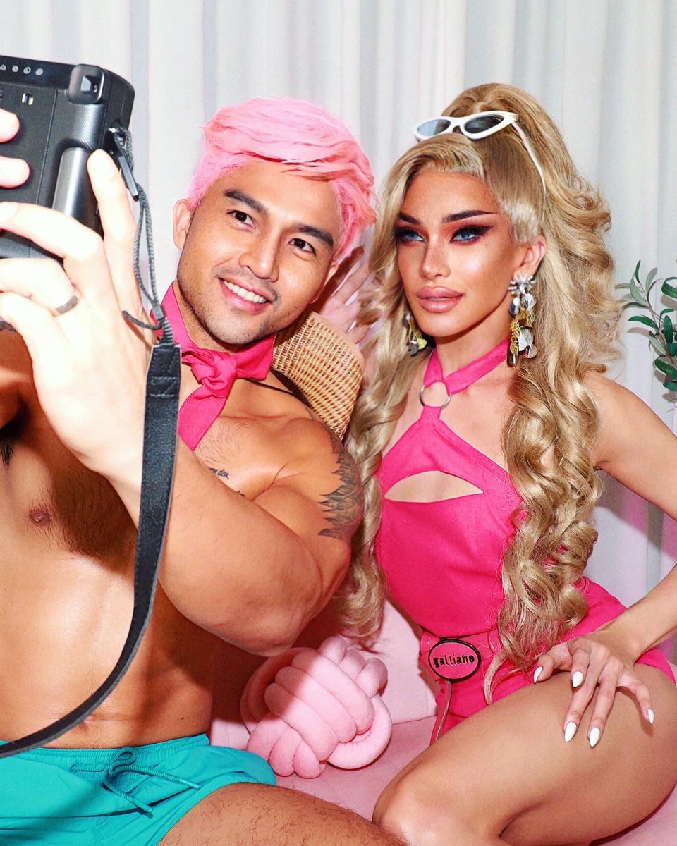 minortiz's tweet photo. Barbie day today! 💝 #Barbie https://t.co/Htqd518aJC