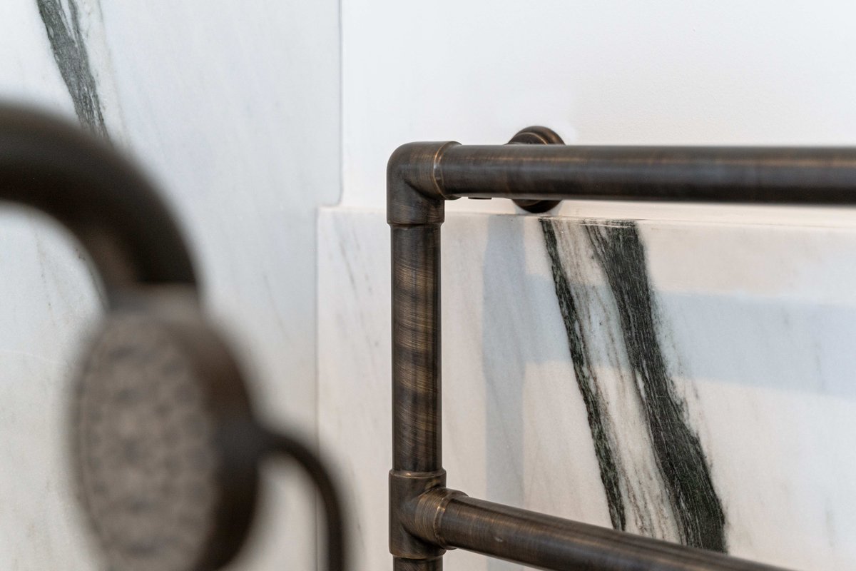WestWindows's tweet photo. Exquisite craftsmanship meets contemporary elegance as gun metal ironmongery takes centre stage in this impeccably designed modern luxury bathroom 🚿

#london #londonjoinery #irongmongery #joinery #craftsmanship #sashwindows #windows #londonwindows #doorhardware #interiordesign https://t.co/X2tFgZ3Fly