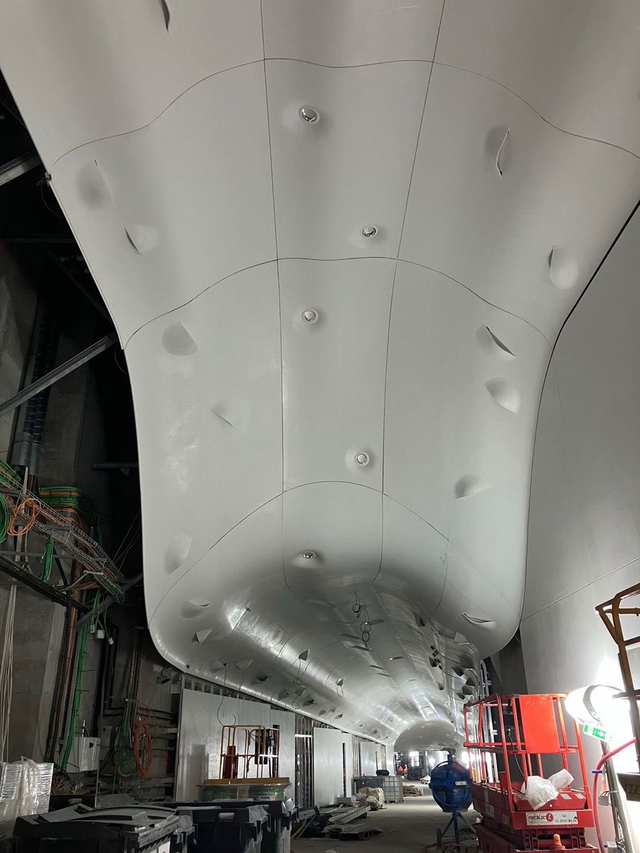 Lagrange Armelle (@armellelagrange) on Twitter photo #Eole RDV 2024, gare de La Défense - Grande Arche les couloirs de correspondances s’habillent ! « formes blanches » une première en gare ! esthétisme, acoustique, technique, confort pour les voyageurs ! <a href="/SNCFReseau/">SNCF Réseau</a> <a href="/ConnectGares/">SNCF Gares & Connexions</a> #Eole RDV 2024, gare de La Défense - Grande Arche les couloirs de correspondances s’habillent ! « formes blanches » une première en gare ! esthétisme, acoustique, technique, confort pour les voyageurs ! <a href="/SNCFReseau/">SNCF Réseau</a> <a href="/ConnectGares/">SNCF Gares & Connexions</a>