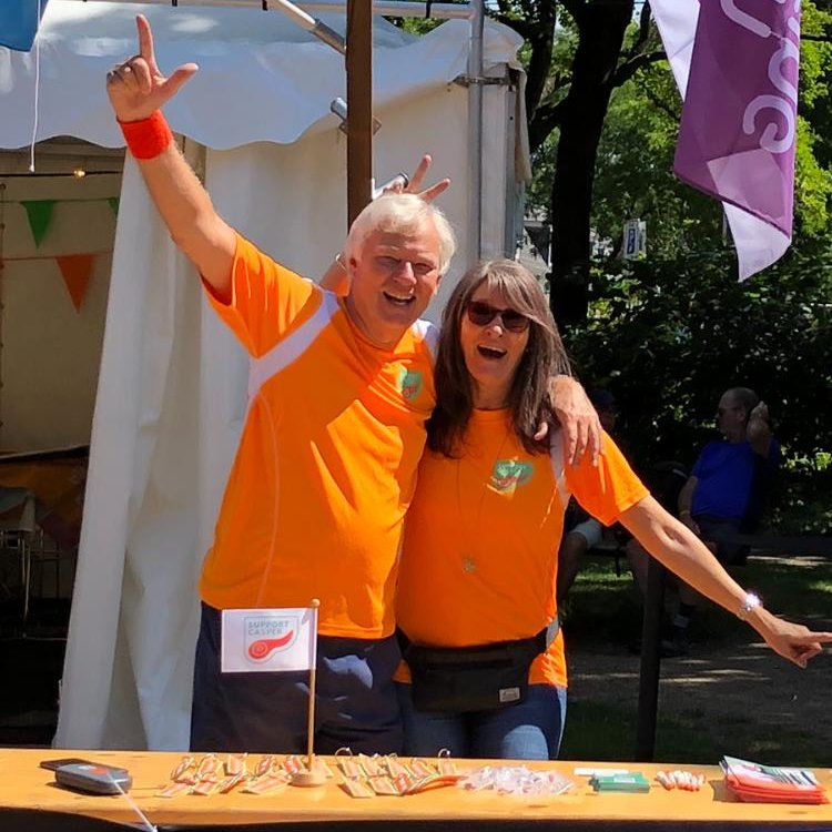 SupCasper's tweet image. Hoog bezoek op de Nijmeegse Vierdaagse. Mevrouw Ank Bijleveld, voorzitter van de St. Vierdaagse Sponsorloop en voormalig minister van Defensie, bracht op de 1e wandeldag een bezoek aan onze stand op De Wedren. Veel succes aan alle lopers! #NijmeegseVierdaagse #SupportCasper