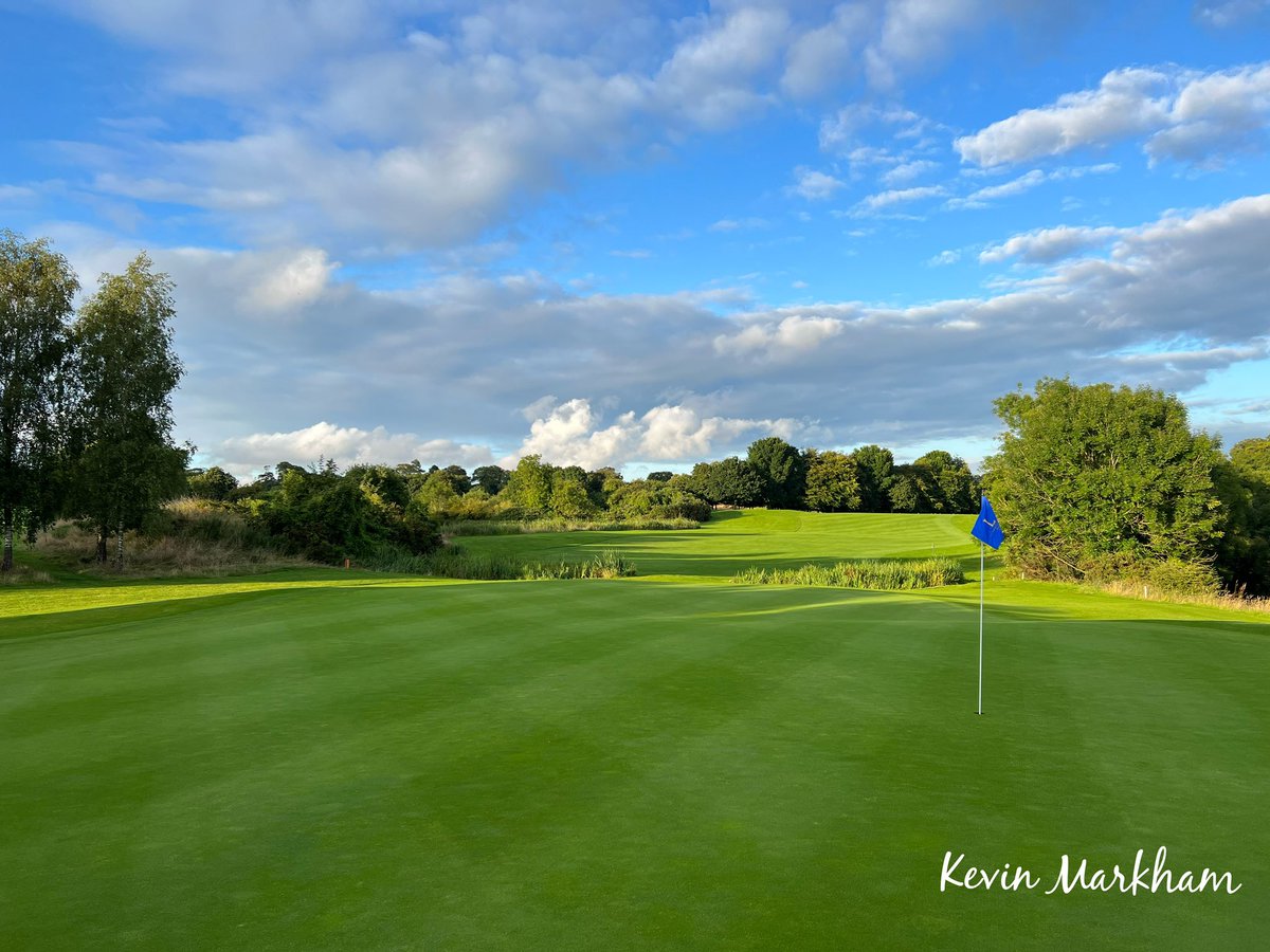 kevinmarkham's tweet photo. Took a long time… but when the light finally arrived last night @Luttrellstown it was delicious…

#iPhone 
#irishgolf
@DGgolfguide https://t.co/0SrwakzKDV