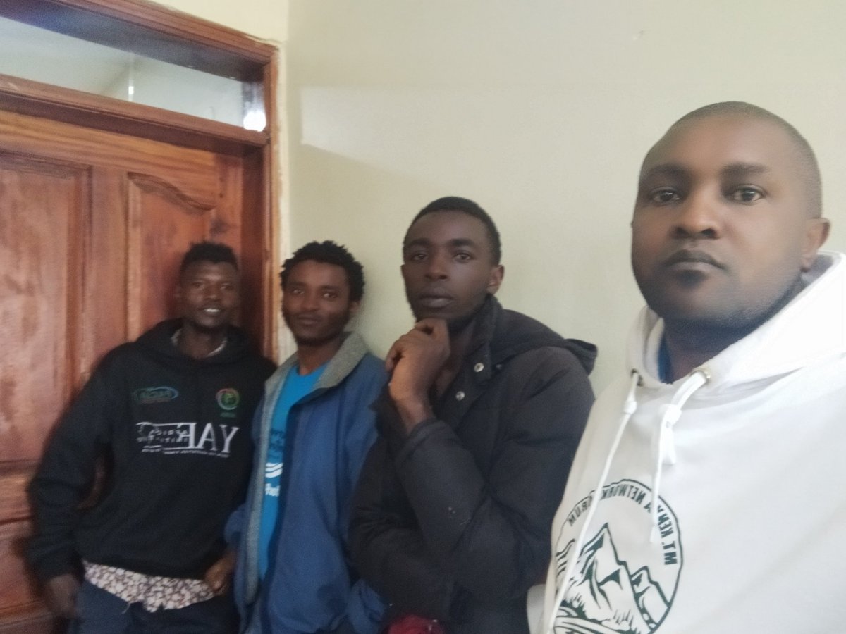 MtKenyaNetwork1's tweet photo. #KillerNYKRiver
#FreeNanyuki2 #ClimateEmergency #ClimateAction Very sad day for all Mt. Kenya environmental activists.That the Youths who exposed the raw sewer draining into Nanyuki River by a hotel investor,Arrested &amp; assaulted by police,denied P3 Form bypolice are n Court today https://t.co/k2jX2FA5Yt