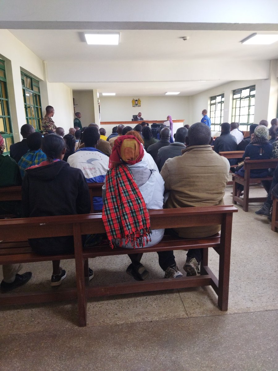 MtKenyaNetwork1's tweet photo. #KillerNYKRiver
#FreeNanyuki2 #ClimateEmergency #ClimateAction Very sad day for all Mt. Kenya environmental activists.That the Youths who exposed the raw sewer draining into Nanyuki River by a hotel investor,Arrested &amp; assaulted by police,denied P3 Form bypolice are n Court today https://t.co/k2jX2FA5Yt