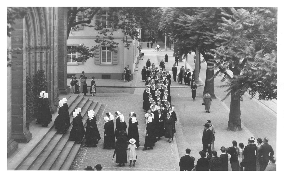 125 Jahre Freiburger Diakonissen: Dank- und Gedenkgottesdienst am 23. Juli 2023, 10 Uhr in der Ludwigskirche (Starkenstraße 8) in Freiburg-Herdern:  bit.ly/44R9Uc5

Foto: © Ev. Diakoniekrankenhaus