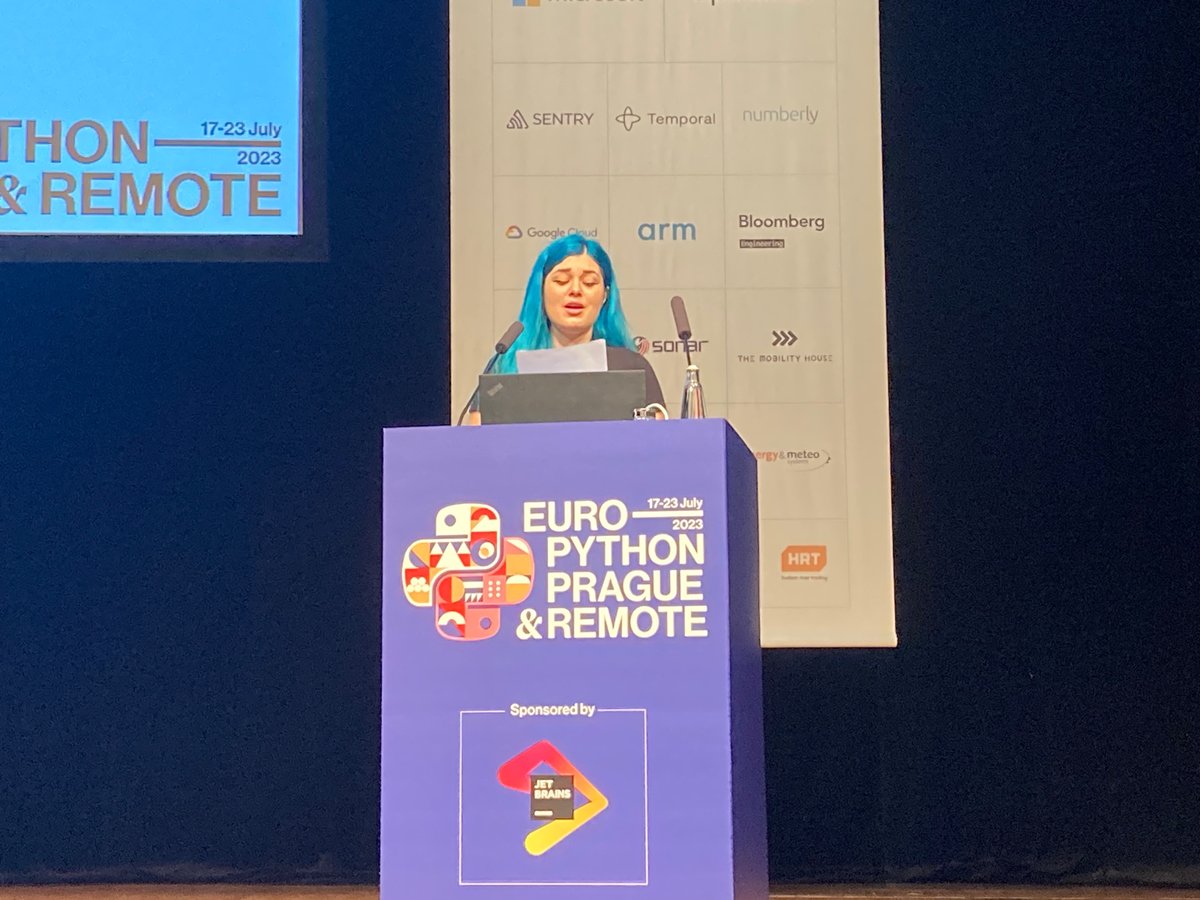 cheukting_ho's tweet image. Mía Bajić is welcoming us to @EuroPython #EuroPython2023 in Prague