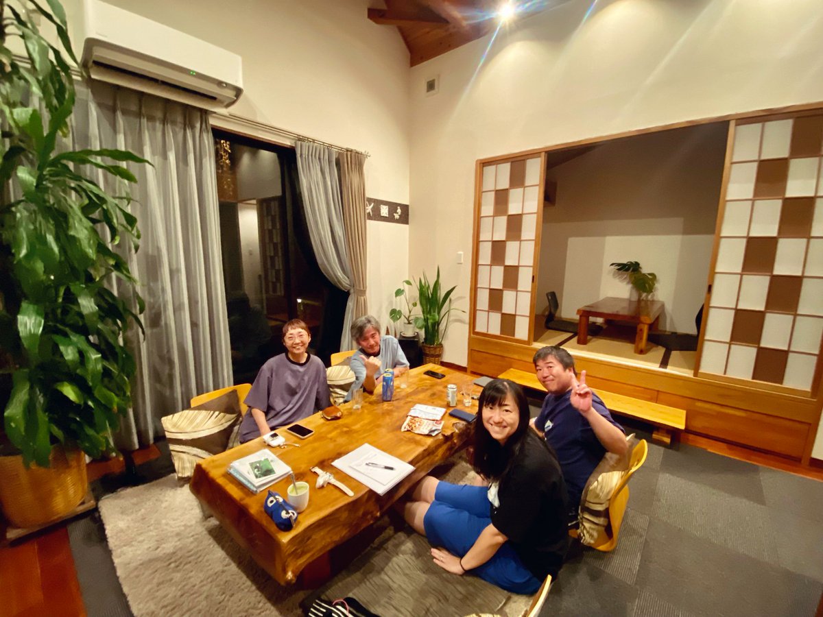 GuestHale's tweet photo. ７月〜3連休も終わりました🌻
ハレカイでは、ダイビング、釣りにサイクリングと
ゲストの皆様、それぞれ大島をお楽しみ頂けました✨

お庭ではBBQ
フリースペースではゲストさんご夫婦同士ビールを飲み交わし
交流を楽しまれておりました✨
暑いので、ビールが美味しいですね🍻🎶

#一期一会
#伊豆大島 https://t.co/N0f7GTlAFv