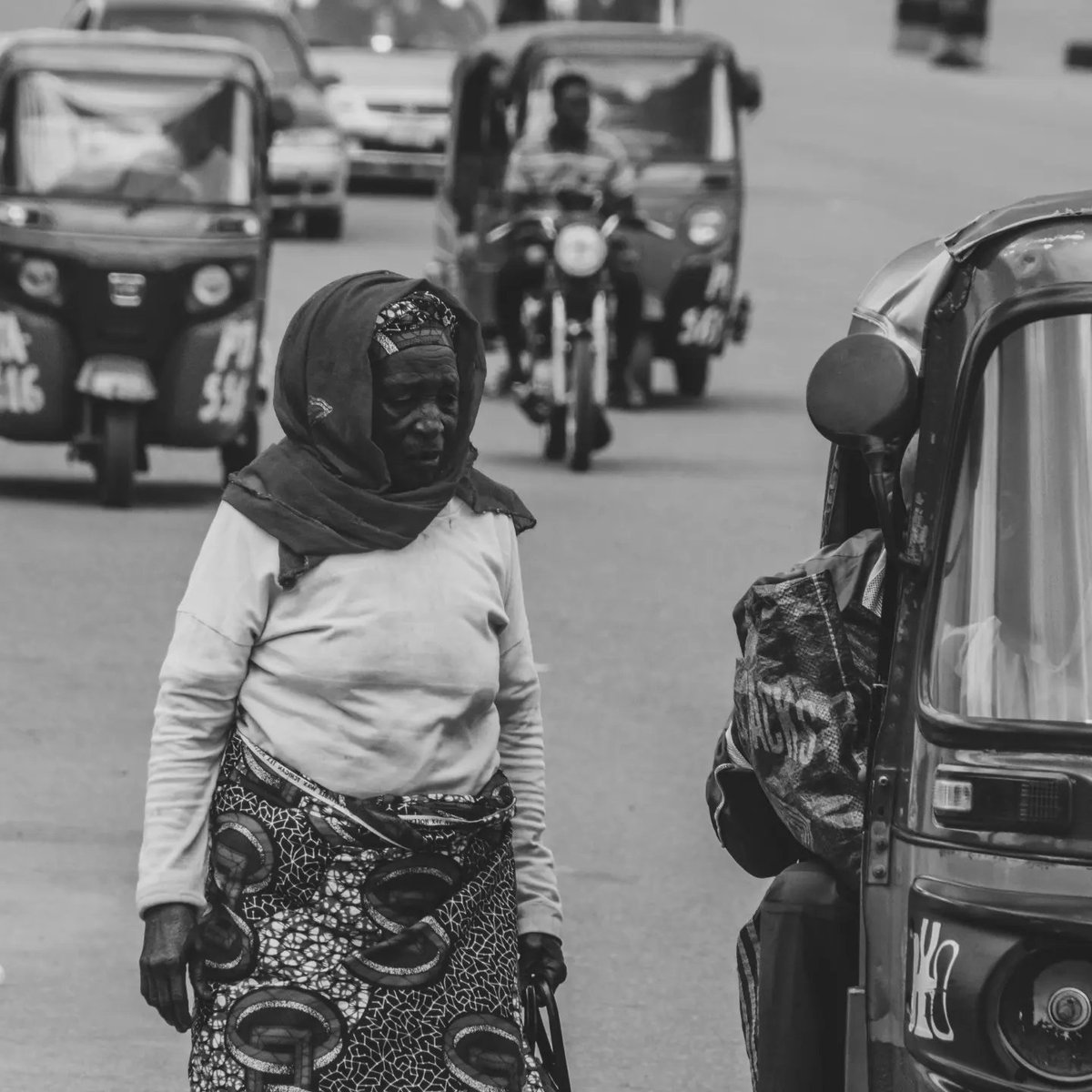 What's your new experience with Tricycle (Keke) drivers this week? 

#nigerianstreetphotographershub #nigeriastories #subsidy #fuelsubsidy #keke #documentaryphotography #streetphotography #storytelling #photooftheday #yonnysmediaplex #streetdocumentary
