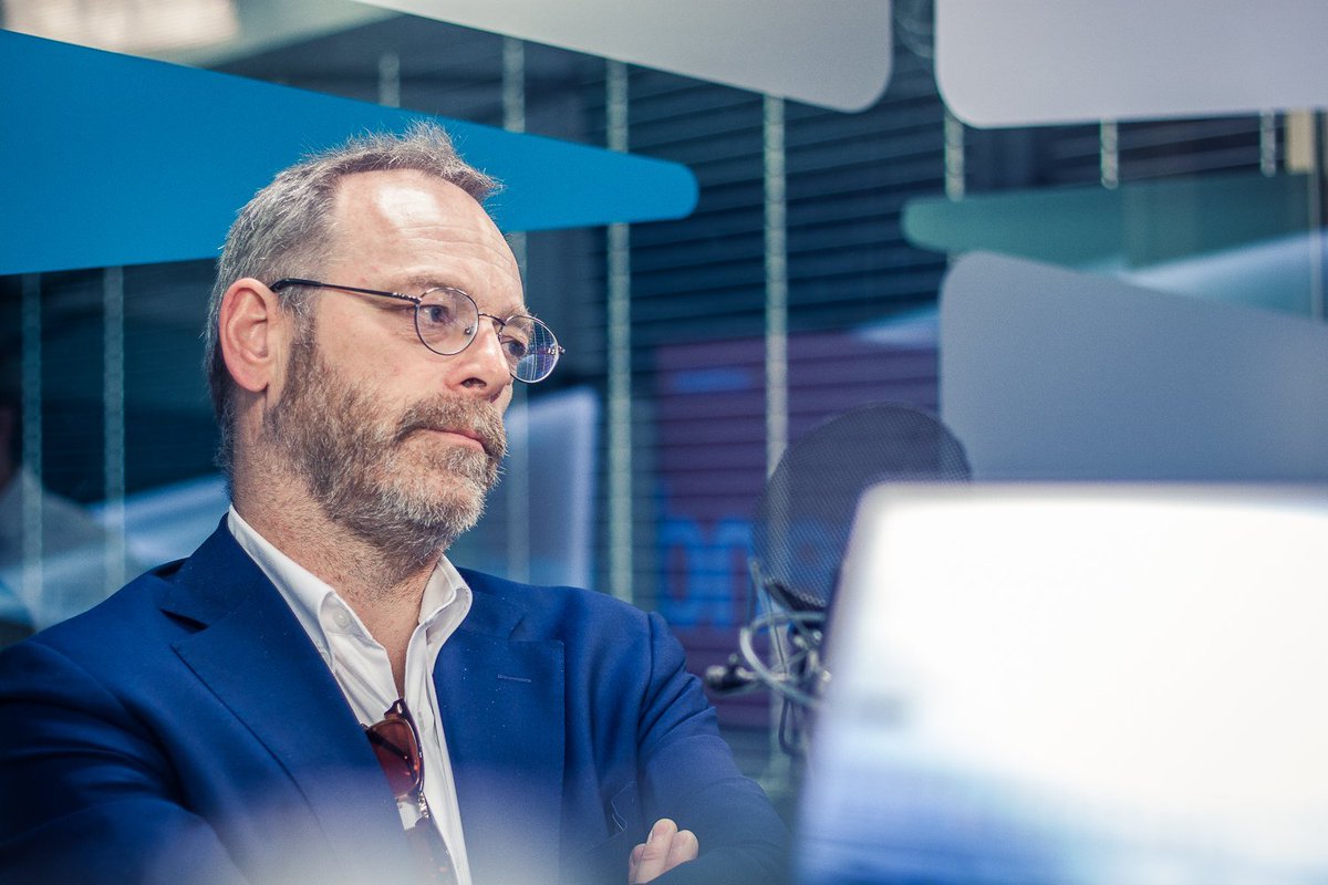 'De regering die ging bewijzen dat België werkt, toont élke week dat dit land niet werkt. Het is duidelijk dat een grote hervorming nodig is zodat Franstaligen hun eigen beleid kunnen voeren, zonder dat het op kosten van Vlaanderen is', zegt <a href="/PeterDeRoover1/">Peter De Roover</a>. #DeOchtend