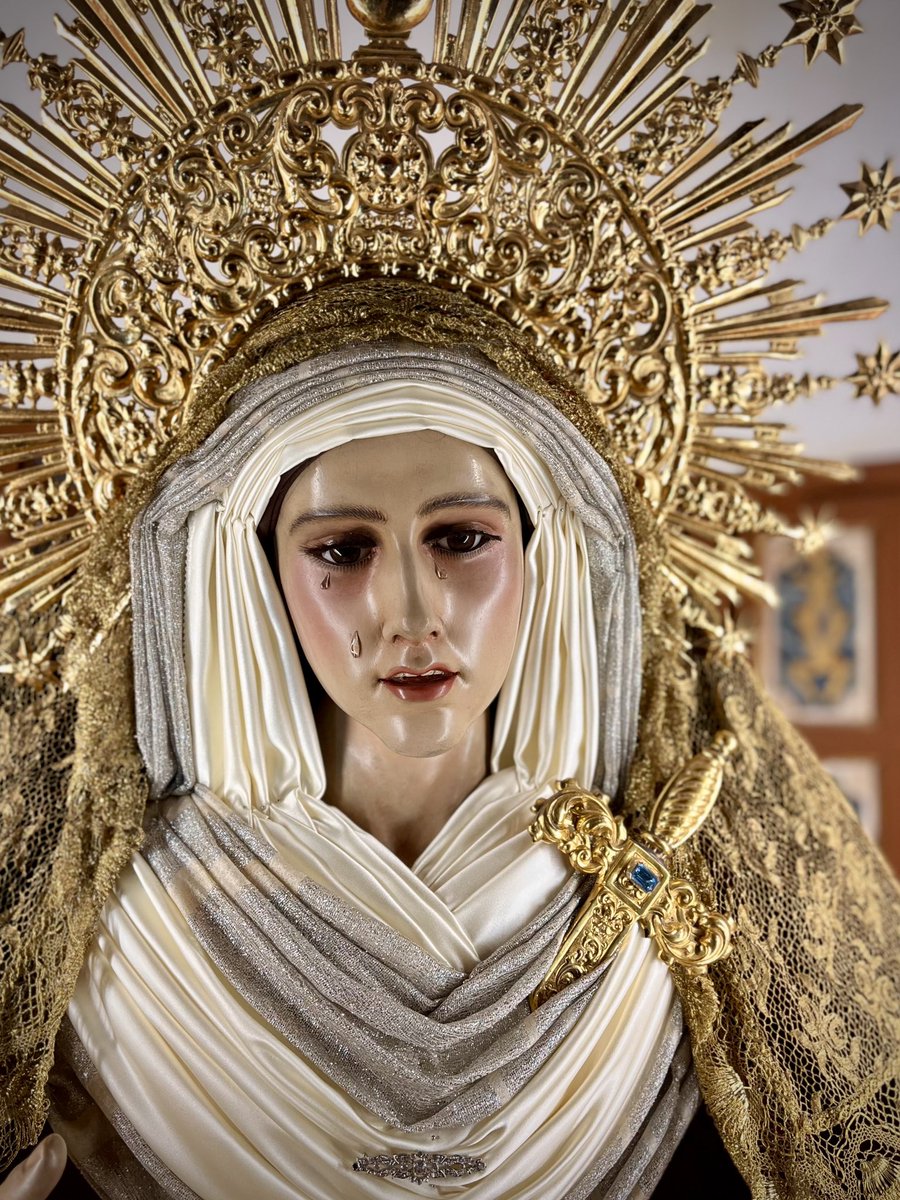 CautivoParadas's tweet photo. VESTIMENTA | NUESTRA SEÑORA DEL MAYOR DOLOR.

Así se nos presentaba Nuestra Señora del Mayor Dolor para las pasadas fiestas patronales de nuestro Pueblo y para el presente tiempo ordinario.

#CautivoYMayorDolor https://t.co/xY1ttKct5Q