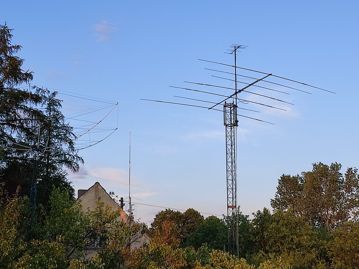 Our sweet home... Let's reach the sky and find a Friend! SP3YDE Team :) r🇵🇱👍 #SP3YDE #hamradio