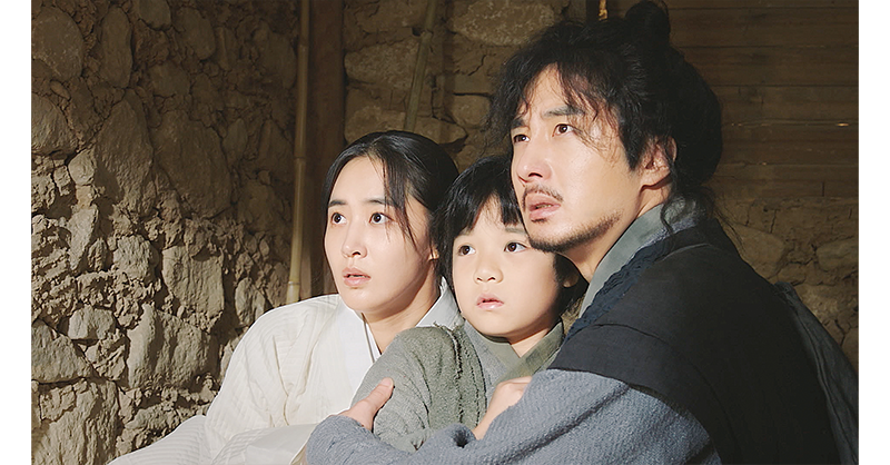 AsiaDramaticTV's tweet photo. ＼#アジドラ 8月の注目ドラマ／

#韓国ドラマ
📺『#ポッサム ～愛と運命を盗んだ男～』第1話先行放送

#チョン・イル×#ユリ(#少女時代)共演！
愛する者を守るため、
強大な勢力に立ち向かう
華麗なる本格派ロマンス史劇💝

📅8月3日(木) 27時30分～ 放送📡