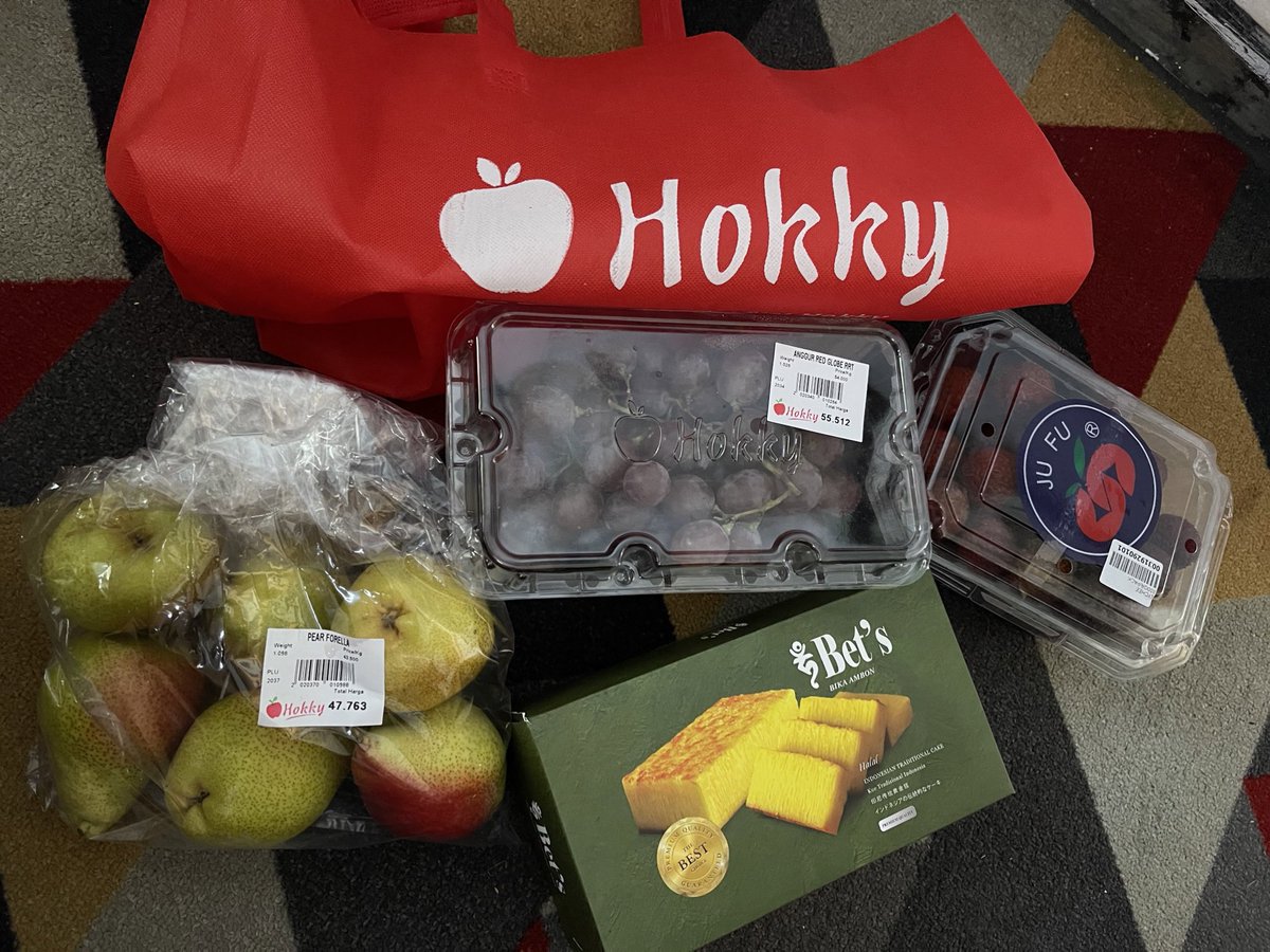 Atoxisme's tweet photo. holiday is grocery day.
happy holiday.. https://t.co/K5UckkhrEx