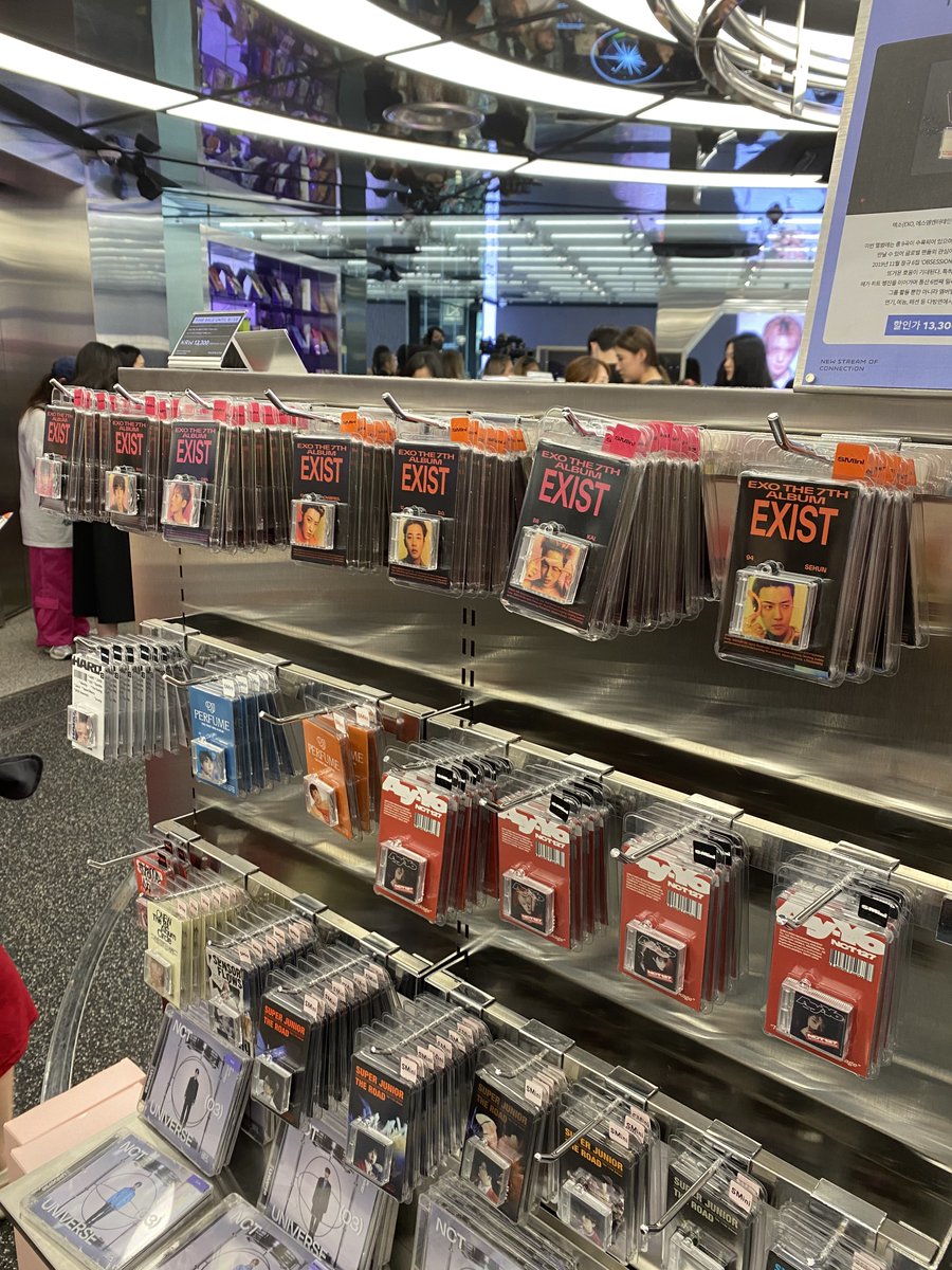 exo_hhshopp's tweet photo. รับหิ้วกวางย่า kwangya
EXO - exist album smini

ราคา 420฿ เลือกเมมเบอร์ได้ (แบคหมด)
สนใจสั่งได้ทาง dm ค่า #ตลาดนัดexo #ตลาดนัดเอ็กโซ https://t.co/pQb1Pwx8l2