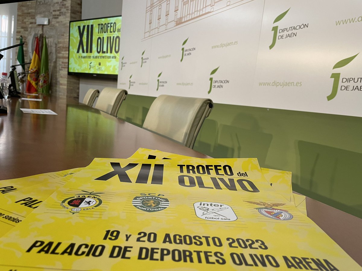 🏆 El Aula de Cultura del Palacio de <a href="/dipujaen/">Diputación de Jaén</a> acoge la presentación oficial del XII Trofeo del Olivo

👥 <a href="/pacoreyesm/">Paco Reyes</a>, <a href="/germanJPIFS/">German Aguayo Galvez</a> y <a href="/pablotaborda86/">Pablo Taborda</a>

🔴 EN DIRECTO:
📺 youtube.com/watch?v=BeJM3e…

#SomosJaén💛