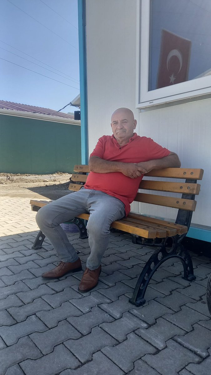 Tevazu ve samimiyeti  hep bizden beklemek haksızlık değil mi şimdi!
<a href="/DocDrLutfuSavas/">Lütfü Savaş 🇹🇷</a>
<a href="/AbdulkadirOzl/">Abdulkadir Özel</a>
<a href="/HuseyinYayman/">Hüseyin Yayman🇹🇷</a>
@mehmetonturk