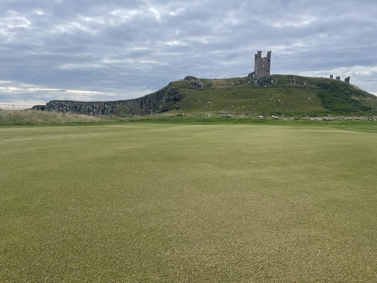 The links is enjoying some unsettled weather. Perfect conditions for another dressing to go out.

9 days until the Northumberland County Stroke-play Championship, 13 days until @FaldoSeries returns.. Busy few weeks for the team!