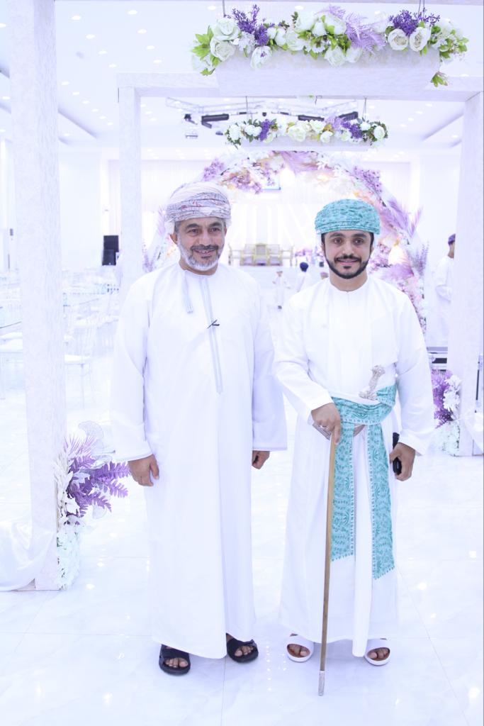 nbasaham's tweet photo. زواج مبارك دامت السعادة في دنياكم نقدم للفاضل عاصم بن يحيى بن زايد آل عبدالسلام التهاني العطرة وخالص أمنياتنا لكم بالسعادة والسرور.
#زواج_مبارك https://t.co/oYQWtTZ9SO