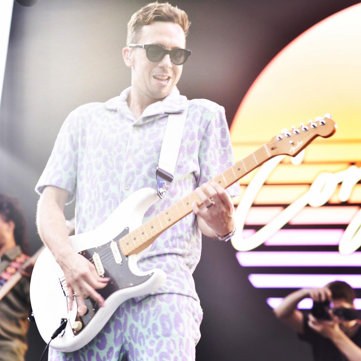 ChrisGeloni's tweet photo. 🎶 Le #FUNK dans tous ses états avec le #FunkyMaster, l’ultra généreux @corywong et son band haut en couleurs !! 🎸🥁🎷
Une #énergie et un #groove dingues qui ont laissé bouche bée le public du @JAZZAJUAN ! 🤩🔥

#Vulfpeck #CoryWong #JazzaJuan
#antibesjuanlespins #CotedazurFrance https://t.co/jsqZYqAazC