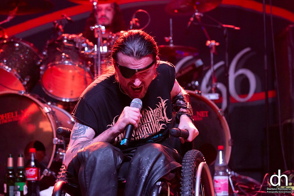 Na blogu fotografii koncertowej pojawiła się galeria zdjęć z koncertu Possessed <a href="/JeffBecerra/">Possessed</a>  podczas <a href="/In_Flammen/">IN FLAMMEN Open Air</a> 2023 w Niemieckim Torgau, zapraszam.
Photo gallery from concert Possessed <a href="/JeffBecerra/">Possessed</a>  during <a href="/In_Flammen/">IN FLAMMEN Open Air</a>  2023.
dariuszhermierszkoncerty.blogspot.com/2023/07/posses…