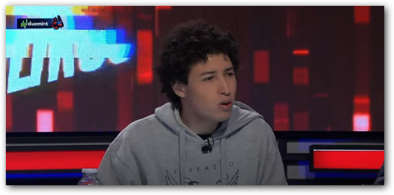 gene_llerena's tweet photo. ¿Quién es este joven? 🤔🤔🤔 https://t.co/oGEnqT803A