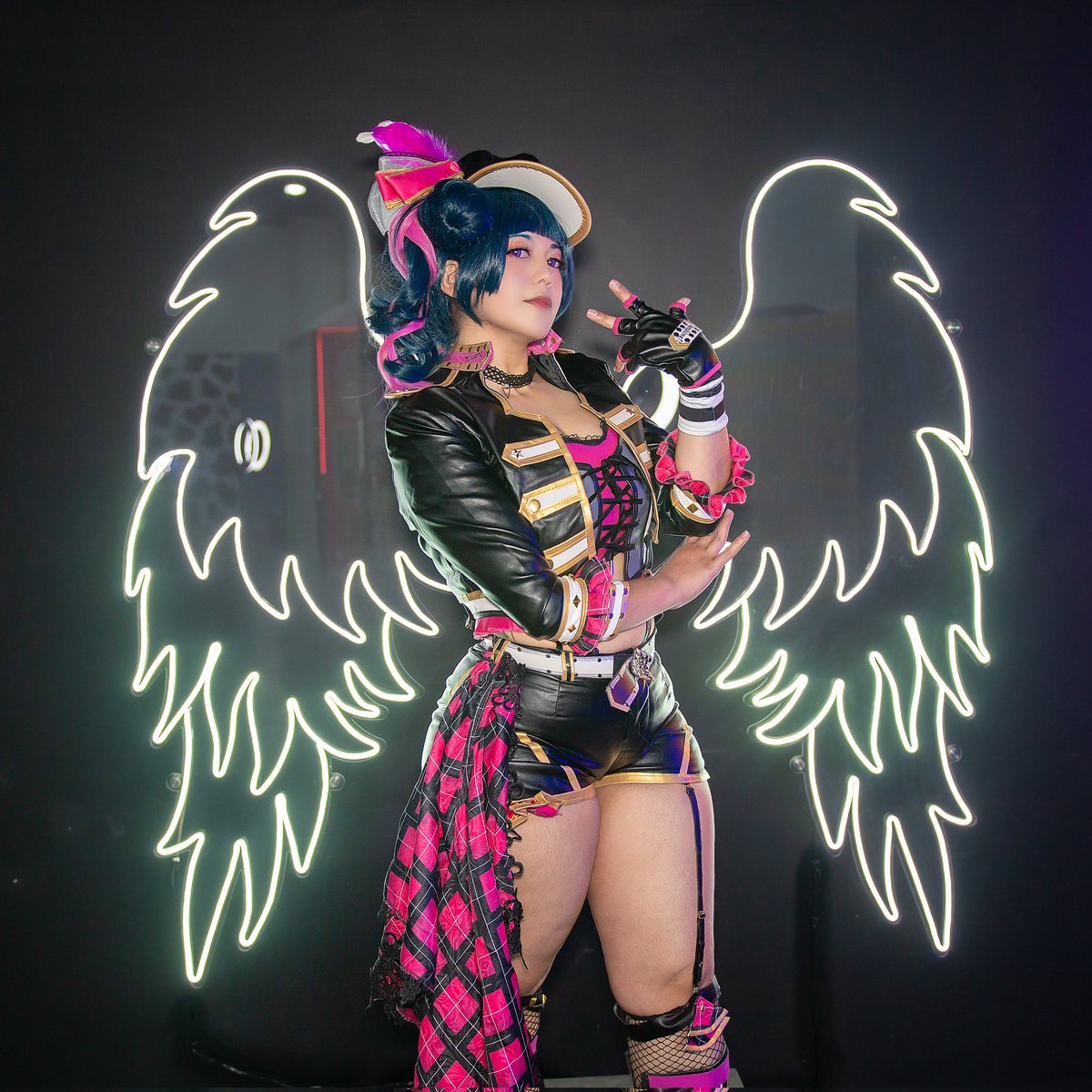 haquacos's tweet photo. Tenía que tener aquí también mis fotos favoritas de este traje #yoshiko #yohane  #lovelive #aquors #cosplay #tsushimayoshiko #schoolidolproyect https://t.co/SO1gK1TRL3