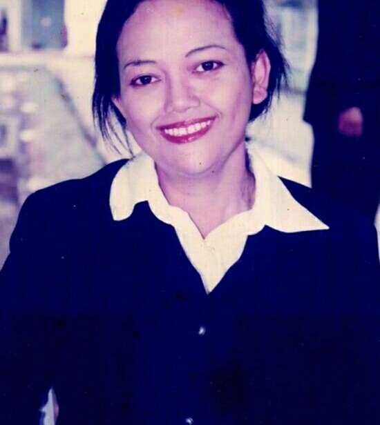 SolidBorneo's tweet image. Kalau saja bisa kembali pada masa-masa itu...
mungkin..akan berbeda apa yang ada pada diri ini #kini
namun...
hidup membawa pada jalan yang tidak semuanya merupakan pilihanku.
sesal?tidak.
hanya aku ingin dilain "waktu aku seperti impianku saat ini😊