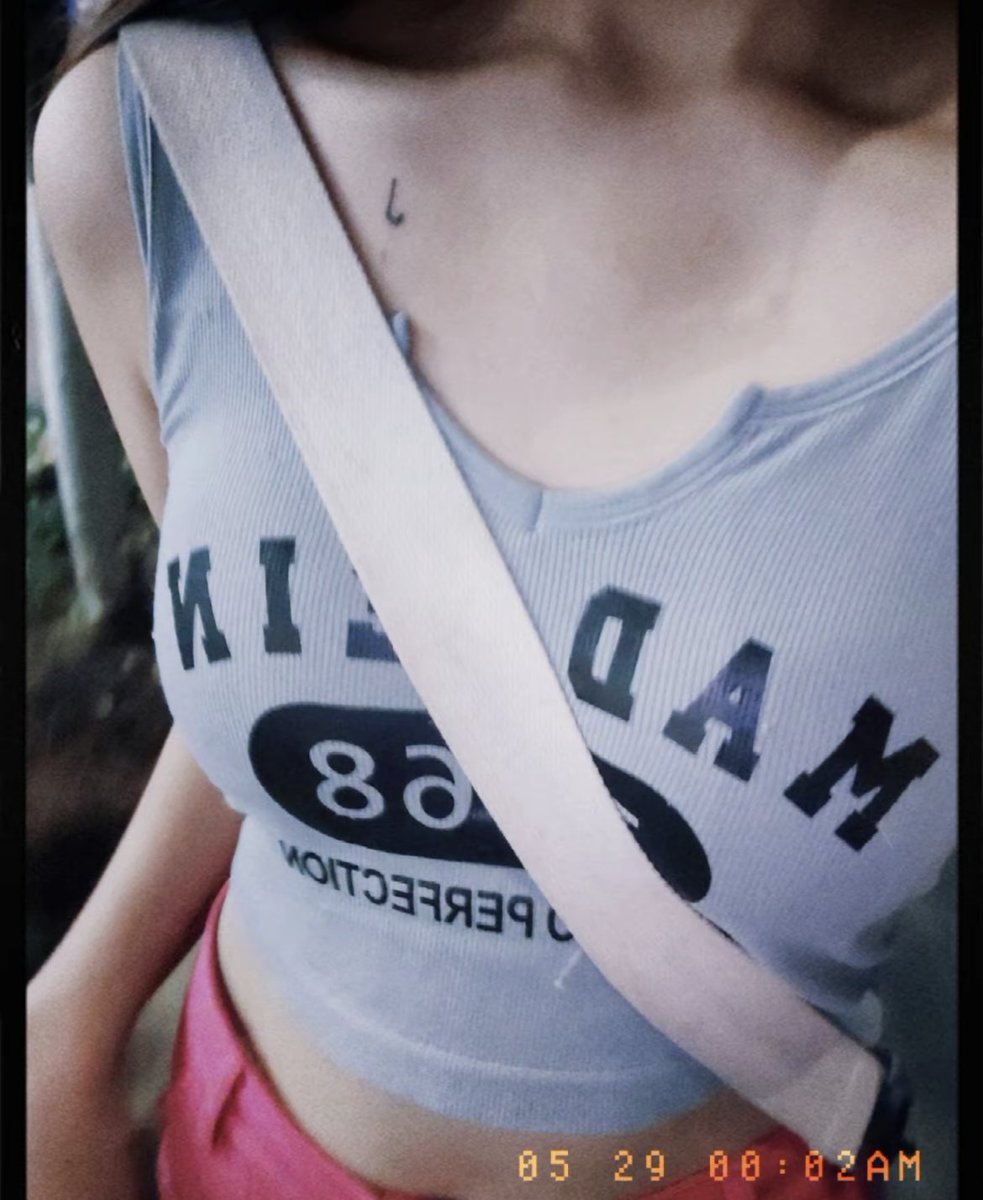 maliya268's tweet photo. 漏个身材
😁

#重庆 #美女 https://t.co/uYLE1vOkBv