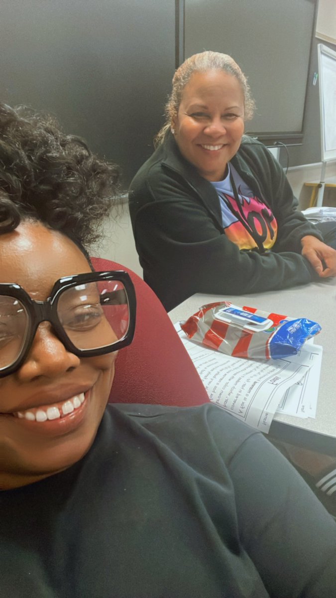 Adrianne Session tweet media