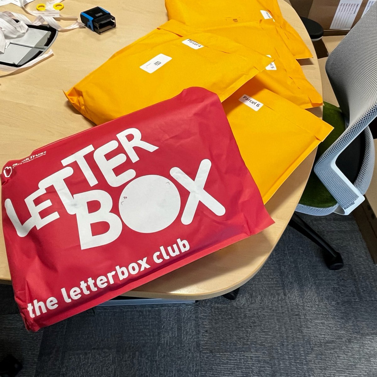 We're nearly at the end of the academic year, and some of the SVS team have been very busy in the office today, getting ready goody bags for the #Surrey Children's Summer Event happening at the weekend! We have also been sending our #LetterboxClub parcels from @Booktrust 🎉📚