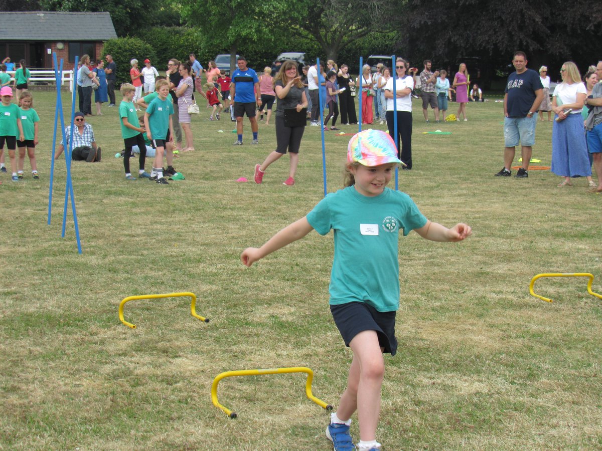 Harting CofE Primary School tweet media