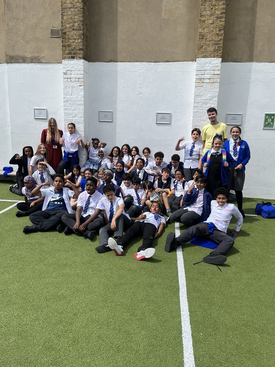 BevingtonRBKC's tweet photo. Year 6 -where to start! It’s the end of an era and you have been the most brilliant year group! We will miss every single one of you and you can all be so proud of your time at #Bevington! Don’t be strangers - come and visit whenever you can! Have the most amazing #SummerHoliday https://t.co/OWzAoRbYG9