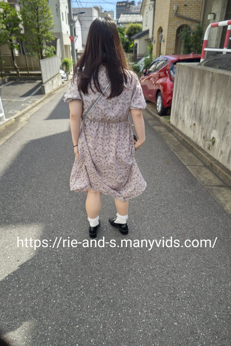 R28529599R's tweet photo. It's summer in Japan: ☀️
It is over 30 degrees Celsius every day and I want to walk round and round.

 #Manyvids
 #Publicflashing
 #Ass https://t.co/Cai8nAPuwS
