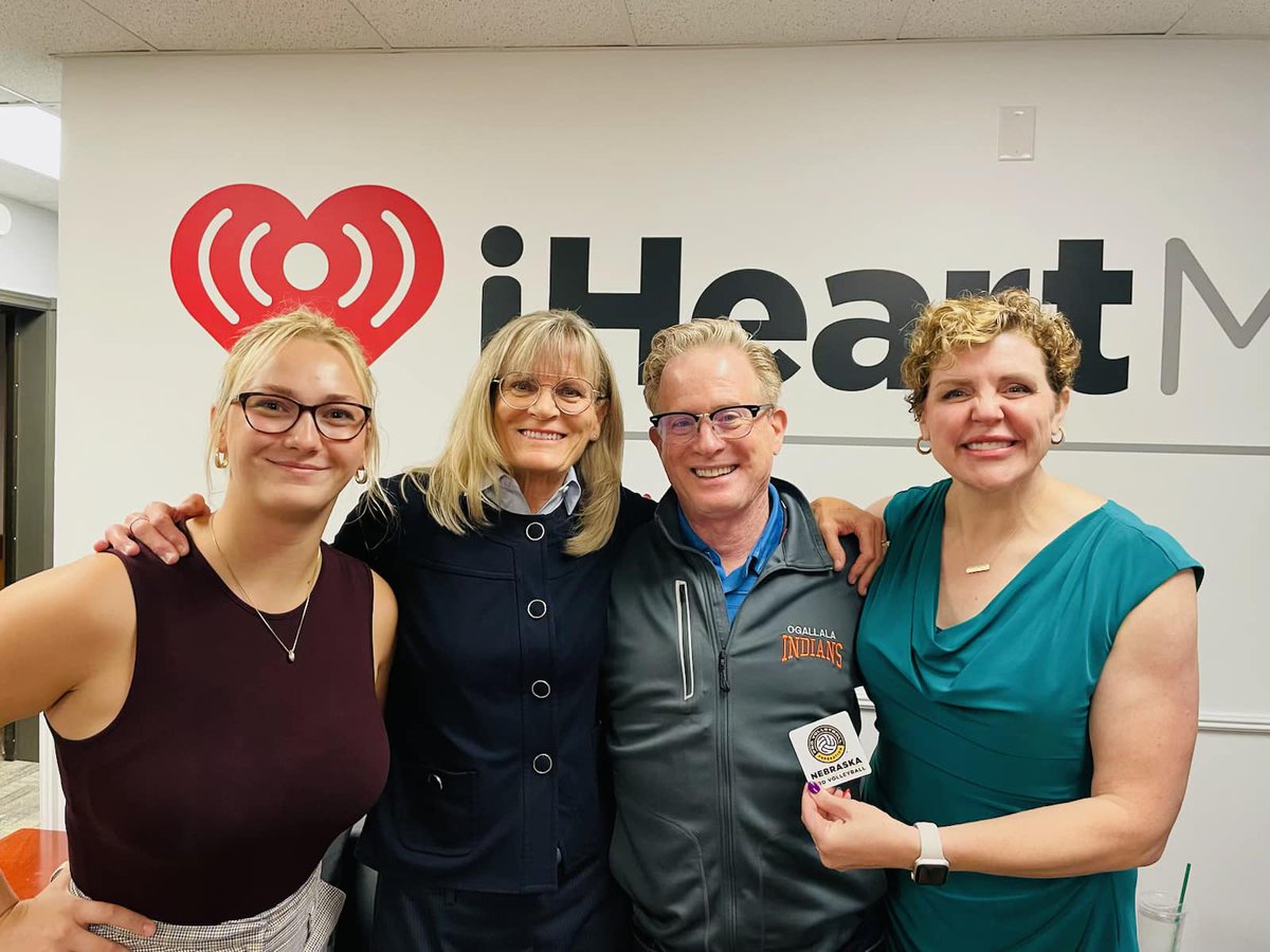 OmahaSupernovas's tweet image. @NeProVb's new President, Diane Mendenhall, talked all things Nebraska and volleyball on NewsRadio @kfabnews! ✨🙌

Thank you to the legendary radio stars, Gary &amp;amp; Jim, for hosting Diane on the Good Morning Show! ☀️ 

#NeProVb #RealProVb #ProVolleyball #Omaha