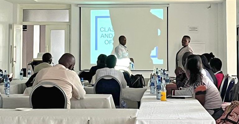 Amref_HTech's tweet photo. @Shakwei We aim to empower over 1000 Community Health Promoters (CHPs) with NCDs training; currently, we have successfully trained 625 CHPs from @HomaBayCountyKE and @KisiiCounty045 turning them into champions for community outreach. #Amref4PHC #HealthForAll https://t.co/UizAAQJRgO