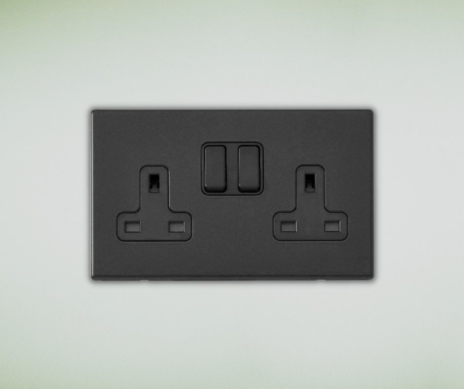 Matt Black - Hartland G2 🖤

#HamiltonLitestat #SwitchesAndSockets #MattBlack #InteriorDesign  #BlackInteriors