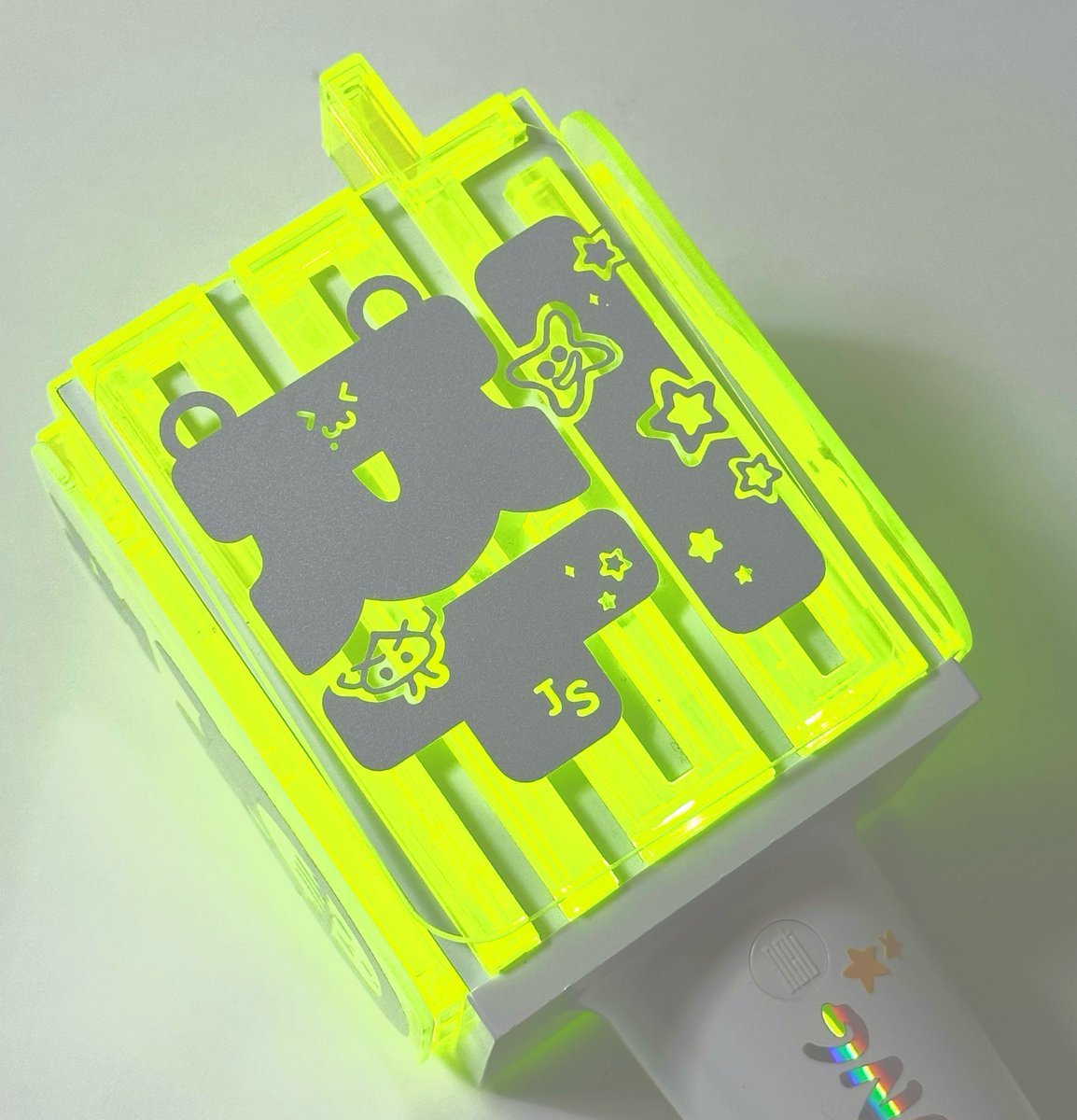 tory_0205js's tweet image. #RT 추첨 두분께 지성 반사스티커를 드립니다 ⭐️

🐹 직접 제작한 반스입니당 !! 지성이를 좋아하는 분이라면 누구나 환영 .. 🐹

💗 7/21 저녁에 뽑을게요!! 
💗팬미팅에서 드리거나 이후에 배송해드려요 ♡