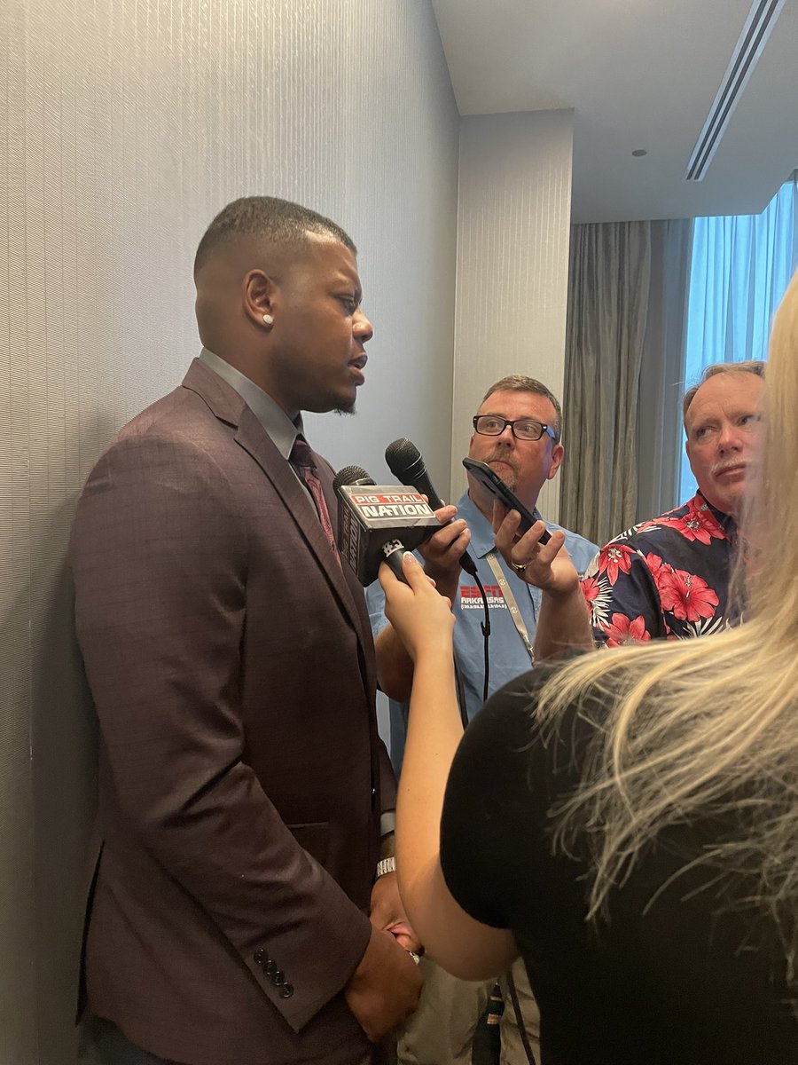 My mentality each day I wanna come out and leave it on the field. I’m willing to sacrifice my body - Arkansas QB KJ Jefferson #WPS #SECMediaDays