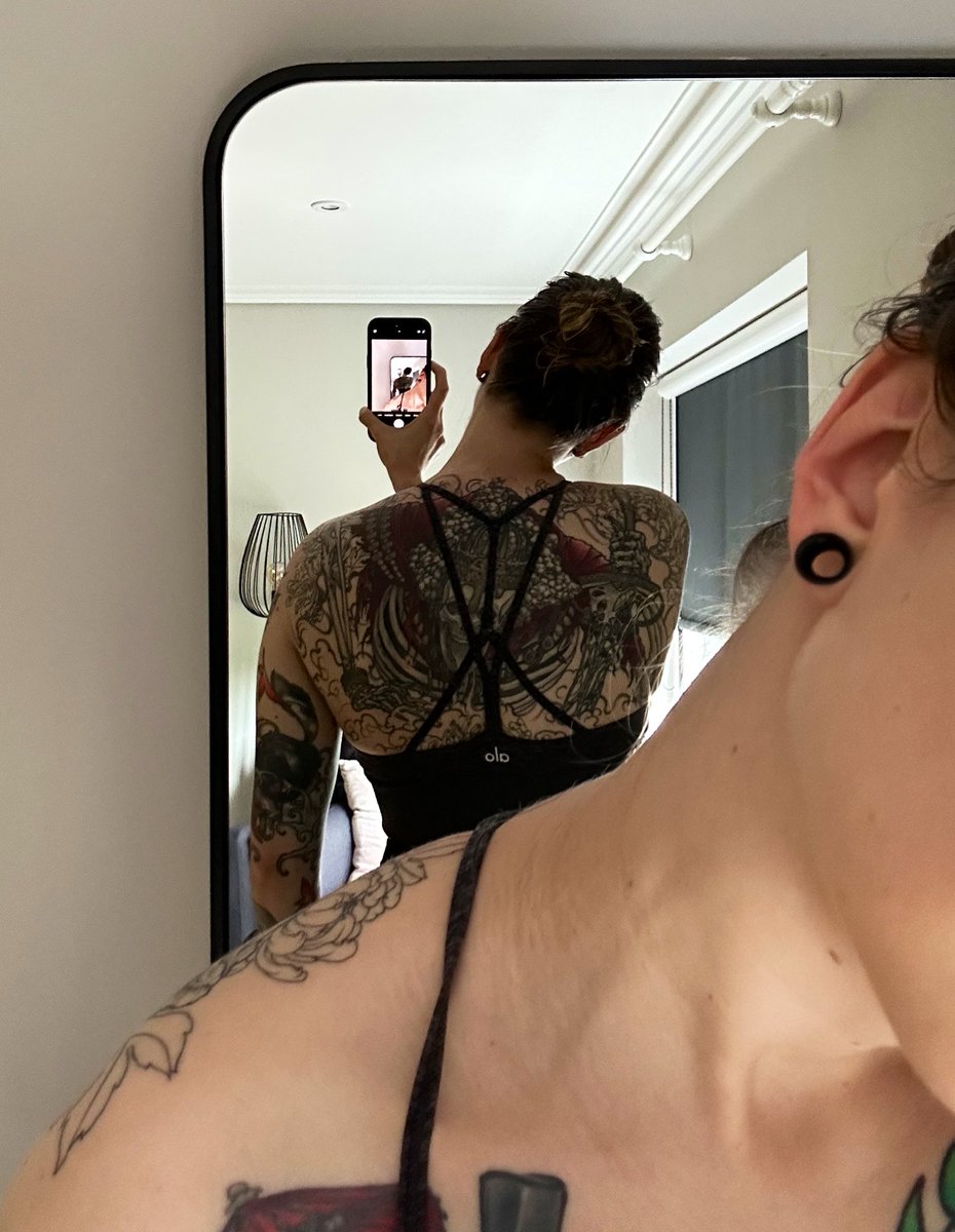 GabSmolders's tweet image. All healed up! 
Excited to go back in 2 weeks