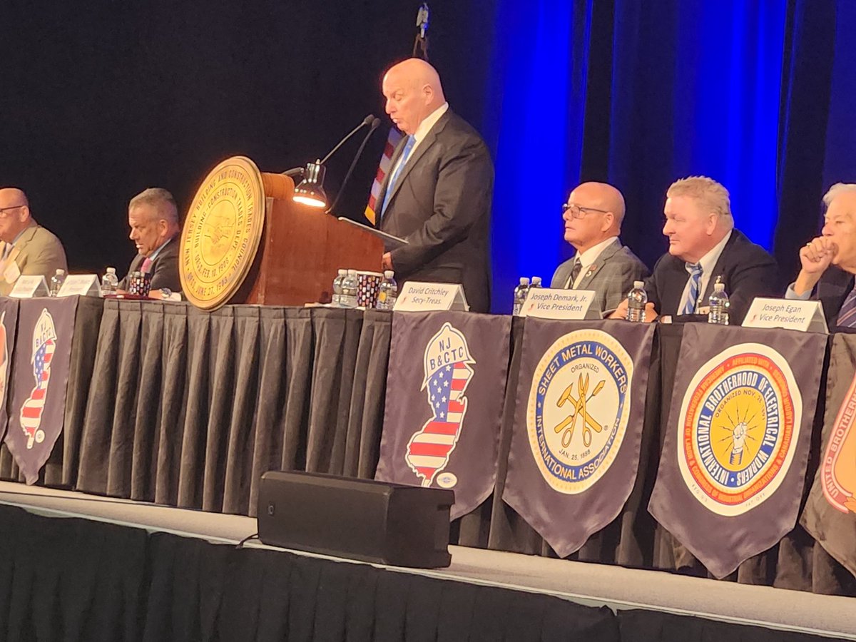 SocialNewark's tweet photo. At the Building Trades Convention in Atlantic City. Good to stand with our brothers and sisters in the labor movement. https://t.co/oS9zsCs01o