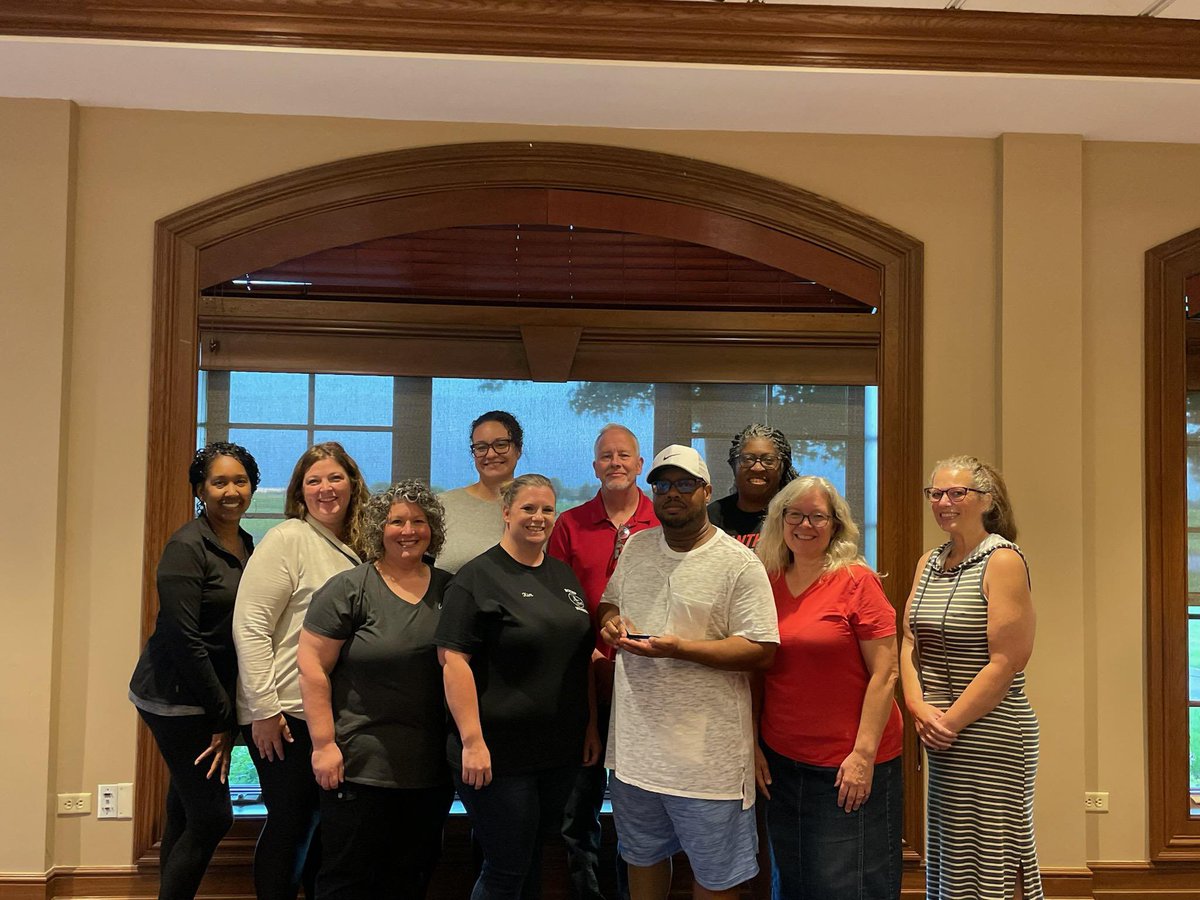 BbrookPanthers's tweet photo. Much Love to Panthers Sport Club! I was honored at the board meeting last evening for 20 years of service to the program! So much appreciation for the support given to the Bolingbrook community. Special shoutout to my Soror @janellehanks for having my back. https://t.co/Zksc639GRG