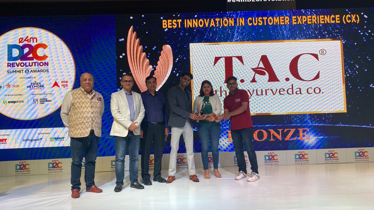 e4mevents's tweet photo. Heartiest Congratulations @TheAyurvedaCo_ on winning the #e4mD2CRevolution Wing Trophy 2023π
Category - Best Innovation in Customer Experience ( CX )
Metal - BRONZE
Cheers to this one and many more to comeππ
#e4mawards #d2cbrands #d2cindia #d2cinnovation https://t.co/gy3iyNZzVO