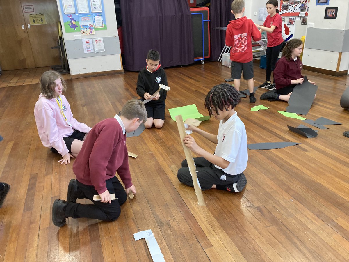 MelthamMoor's tweet photo. @MMY6 engineers have been busy this afternoon creating a moving human marble run - there have been some splendid disasters leading to unique discoveries #MMDT #MMScience #MMTeamwork https://t.co/ecr0fmcgl2