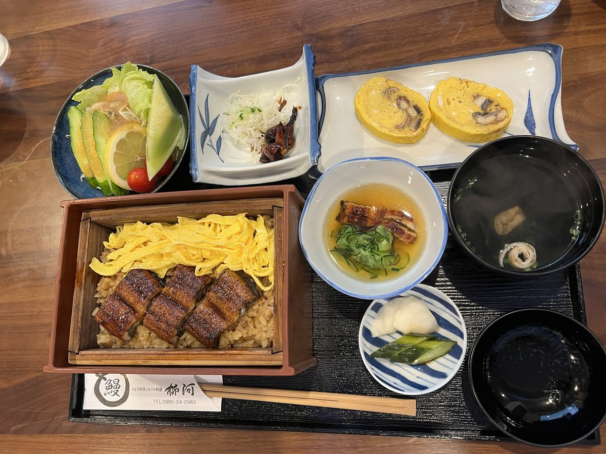 Badness0704's tweet photo. うなぎ柳河♪
宮崎の灼熱の暑さに負けず
たいへん美味しゅうござんした♪
love miyazaki☆

#宮崎県
#宮崎市　
#うなぎ柳河
#柳河
#うなぎ
#せいろむし
#lovemiyazaki https://t.co/eZTbDMVWOR