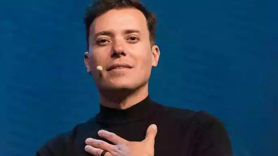 BABADO FORTE

André Valadão: ex-pastor e gay faz revelações sobre o líder da Igreja da Lagoinha

Leia mais: shre.ink/9P30