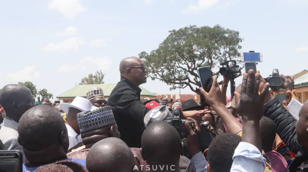 PO_GrassRootM's tweet photo. BREAKING: Today, His Excellency Peter Gregory Obi celebrated his birthday with over 18,000 displaced persons in different IDP camps in Mangu Local Government Area of Plateau state, He handed cheques and truck of food items to them and assured them of a new Nigeria. https://t.co/TpRnCgSVFI
