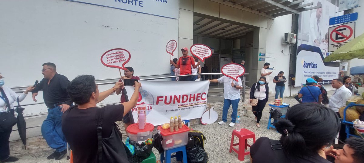 FUNDHEC's tweet photo. @IESS_YoTeGuio @IESSec Sr. Presidente del IESS apesar de a ver alertado, hace más de unos meses, que el hospital Teodoro maldonado no ha echo la adquisición de los medicamentos anti hemofilicos factorVIII 500Ui Y 1000UI nos encontramos ya desabastecidos, en riesgo total de muerte https://t.co/droL1BlxxH