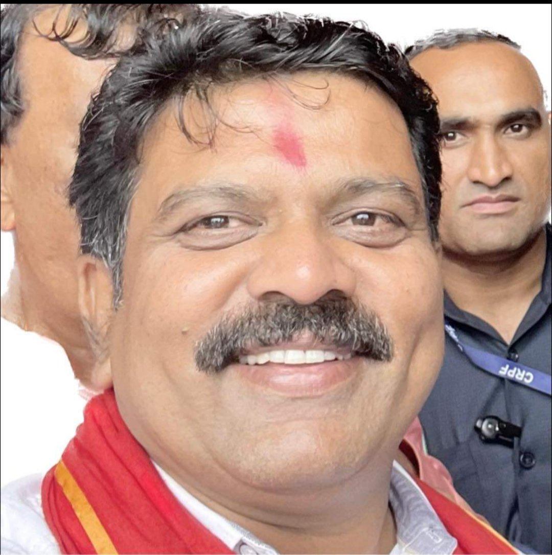 छत्तीसगढ़ के भविष्य भैय्या @vijayratankwd को जन्मदिवस की हार्दिक शुभकामनाएँ।
शुभेच्छु
आपका छोटा भाई
ऋषभ कुमार यदु
     घुमका