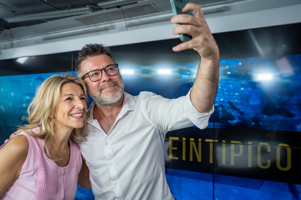 Gracias @HectorDeMiguel por invitarme a <a href="/HVeintipico/">Hora Veintipico</a>. Propuestas, política y vídeos de gatitos. Hemos tenido tiempo para abordar todos los temas 😂

🔴 Podéis ver la entrevista completa aquí: youtu.be/z-B2eZ4PcmQ