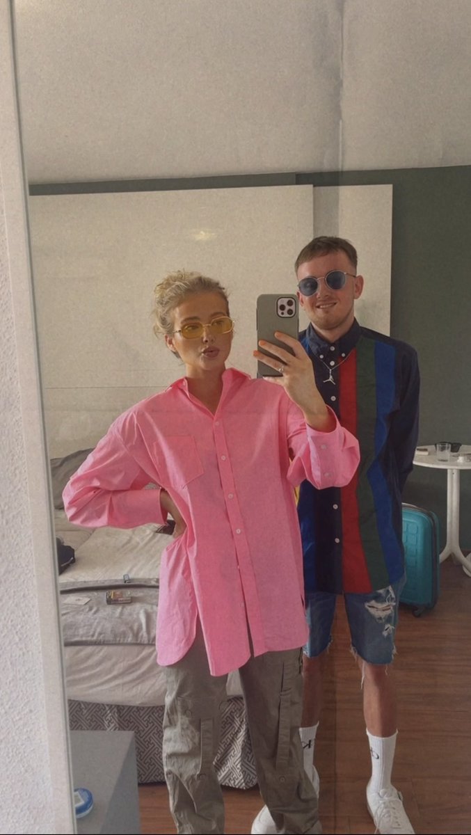 FurzerAaron's tweet photo. Happy birthday @SilcockAlicia have an amazing day! Love you lots 💙 https://t.co/UzHWjYDtVe