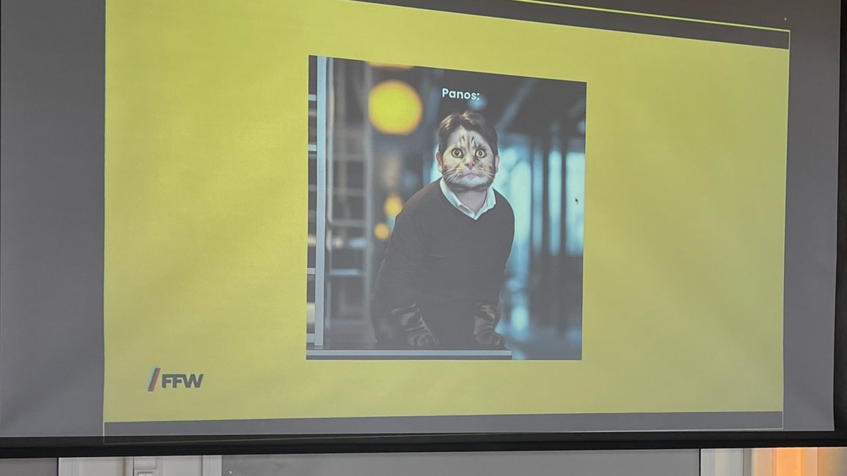 FFWgermany's tweet photo. Unseren Geschäftsführer zu klonen, ist übrigens schwieriger als gedacht... #AI #ShareYourLearnings #Bum4 https://t.co/YG6saExm5e